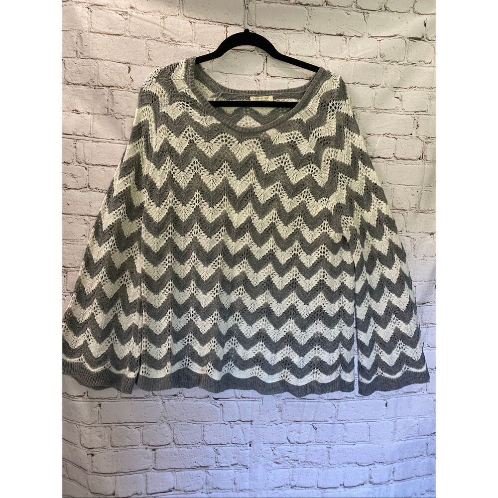 Lovestitch Woman’s Sweater Size Large